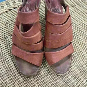 Miz Mooz Shoes Womens 40 9.5 Kenmare Sandals Olive Leather Strappy Wedge Comfort